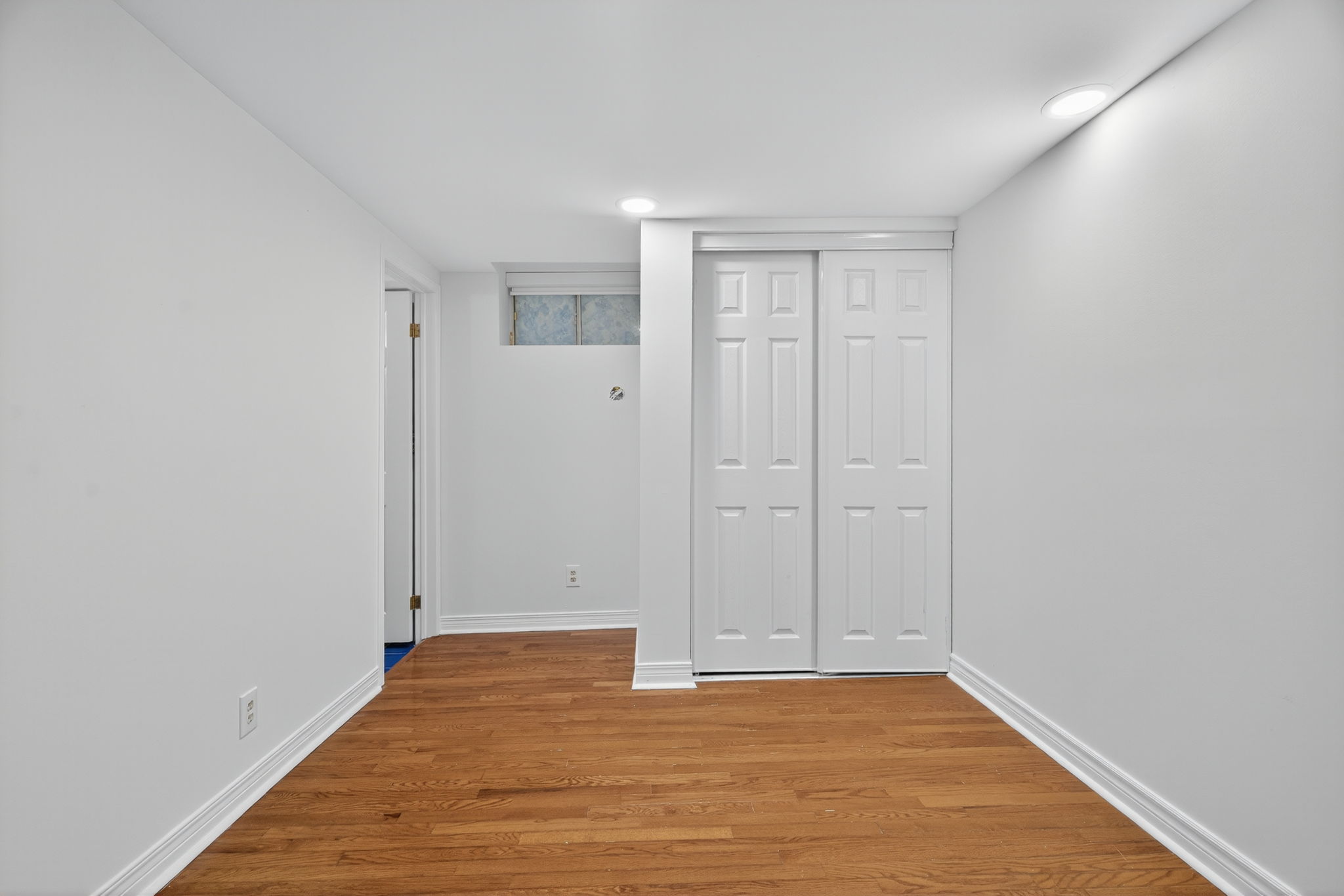 485 Spadina Rd Basement Toronto, ON M5P 2W6