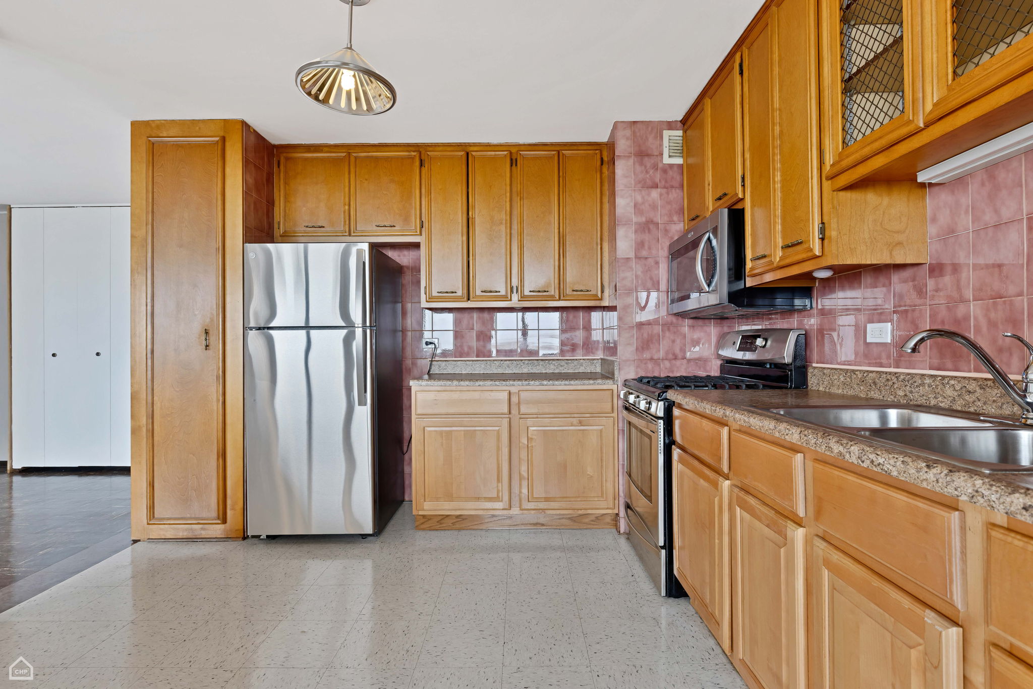 4850 S Lake Park Ave 1512_006