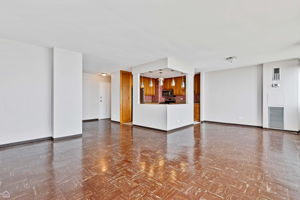 4850 S Lake Park Ave 1512_002