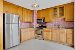 4850 S Lake Park Ave 1512_007