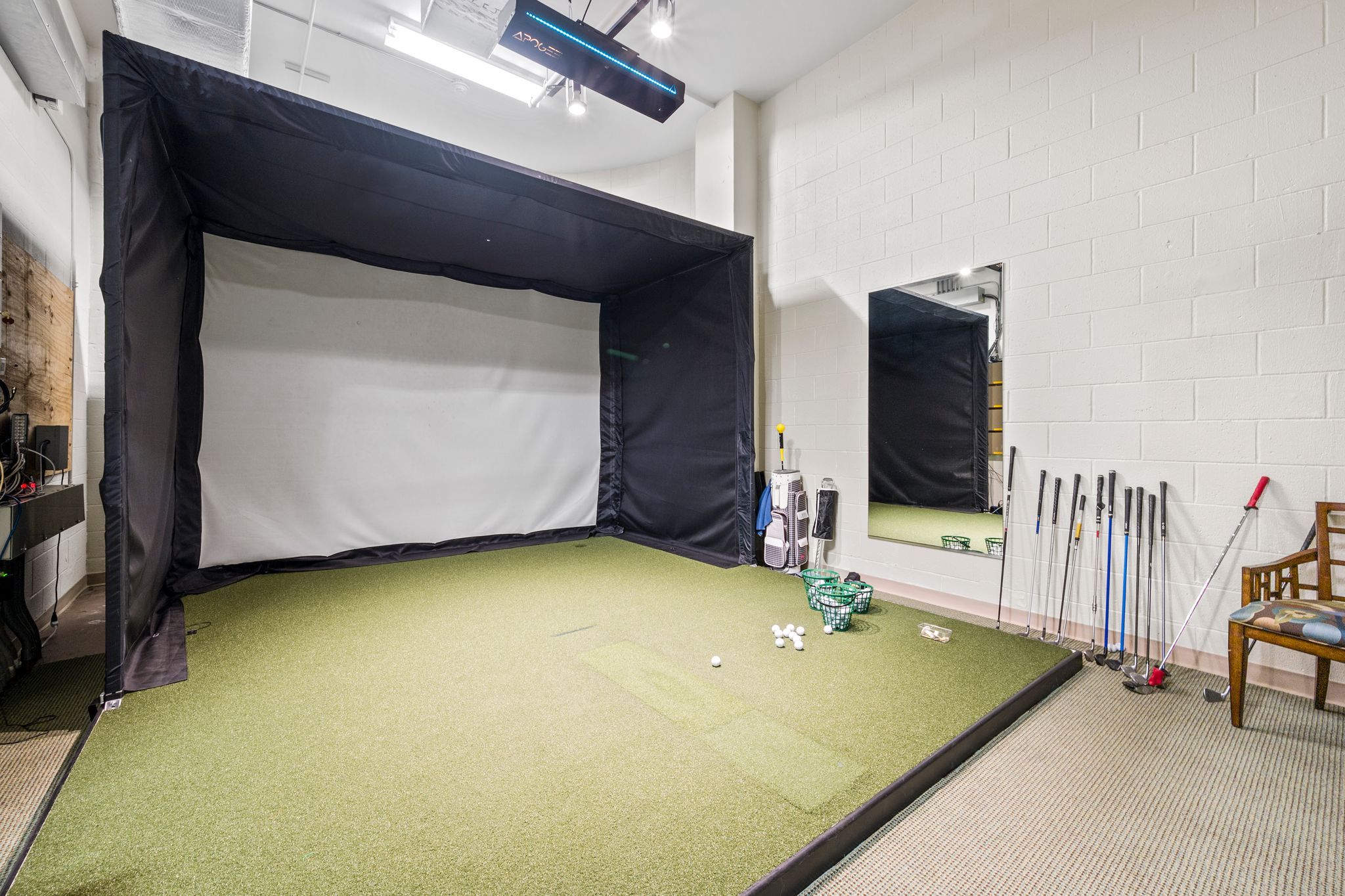 Golf Simulation Room