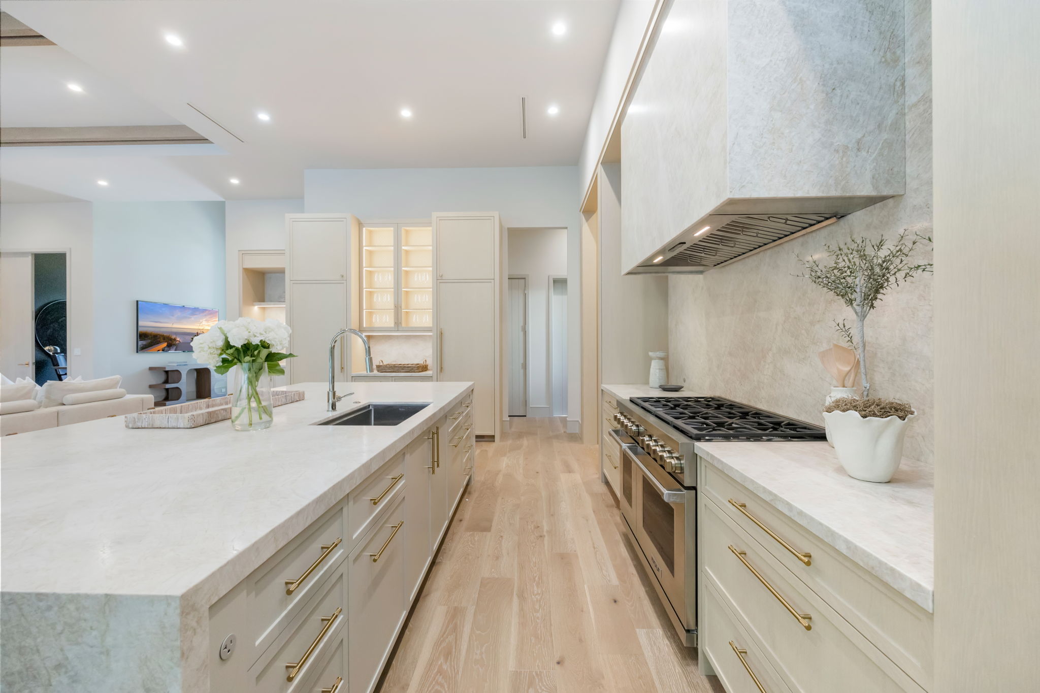 Chip Youmans - 4851 Crayton Rd-15