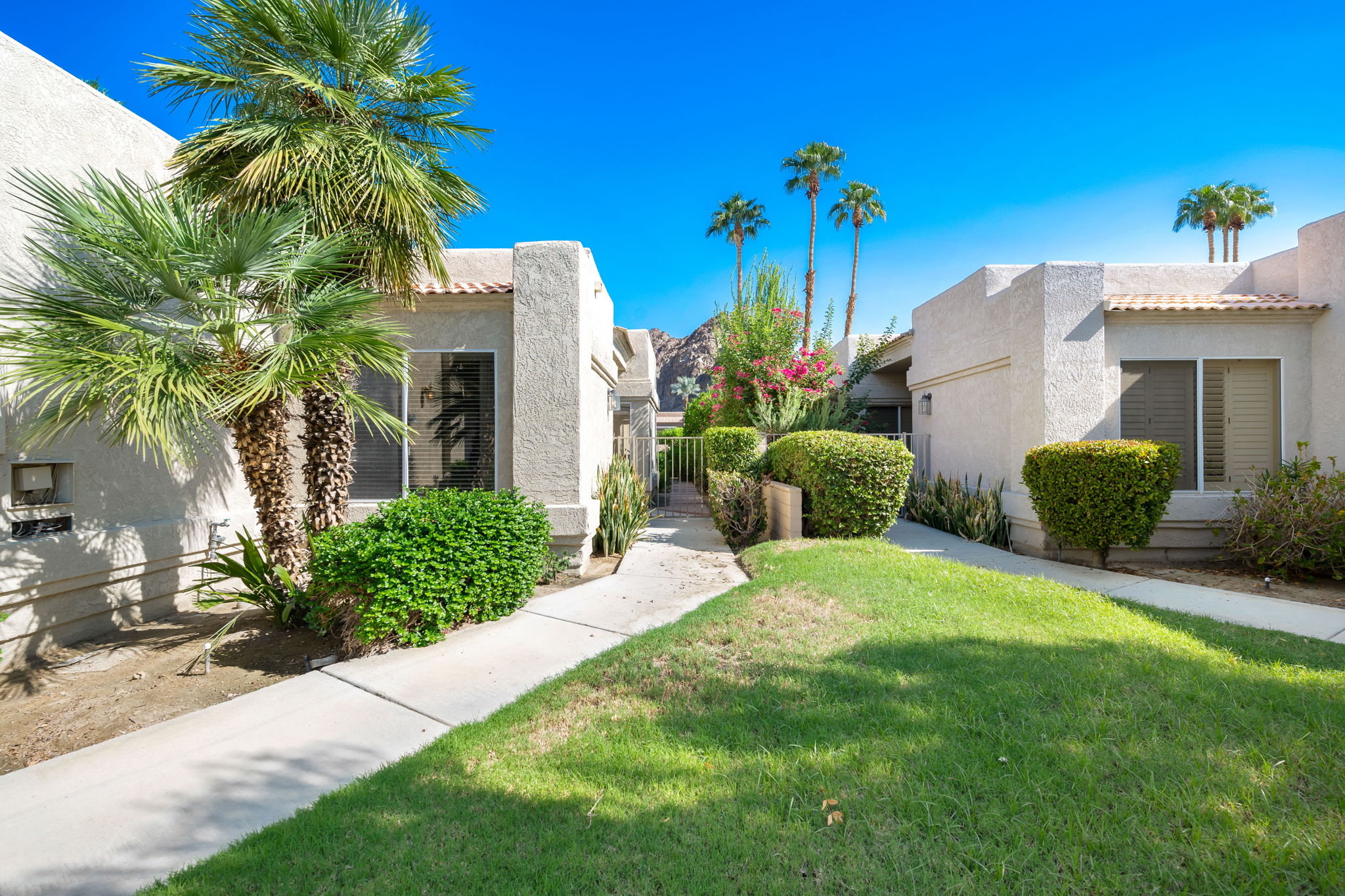 48512 Vía Encanto, La Quinta, CA 92253, USA Photo 16