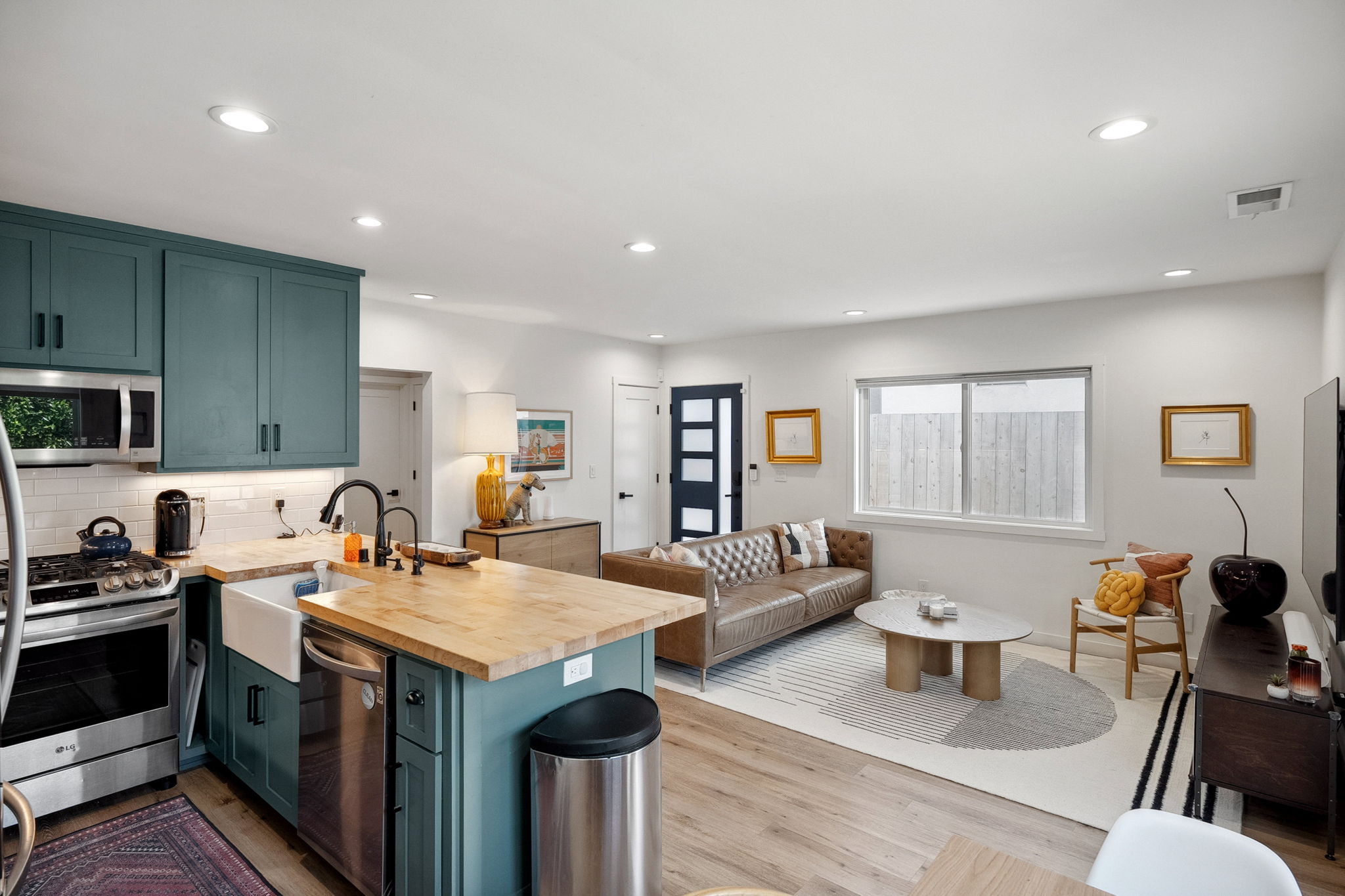 4852 S Centinela Avenue-24