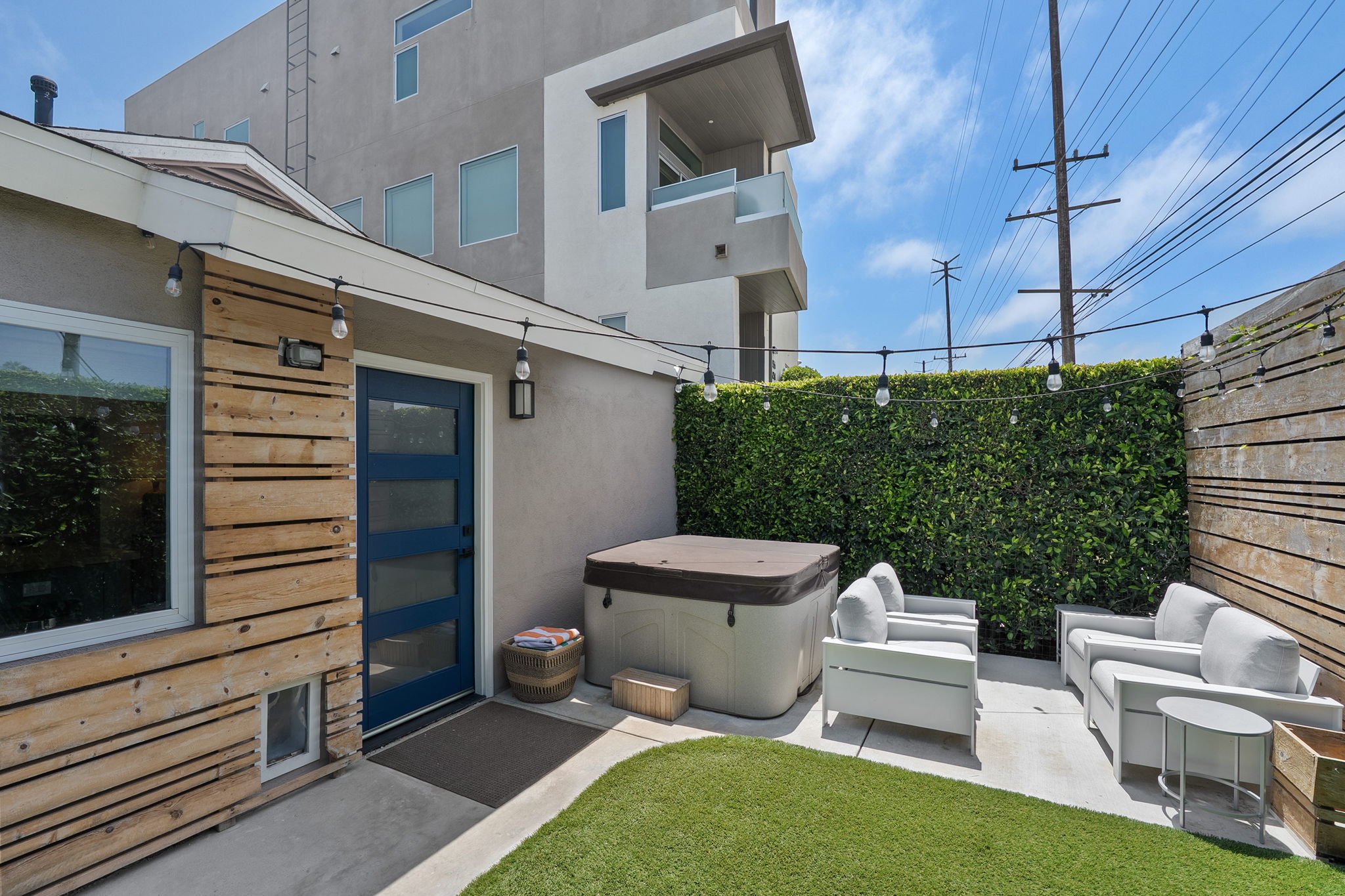 4852 S Centinela Avenue-28