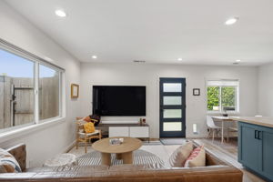 4852 S Centinela Avenue-17