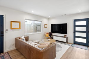 4852 S Centinela Avenue-18