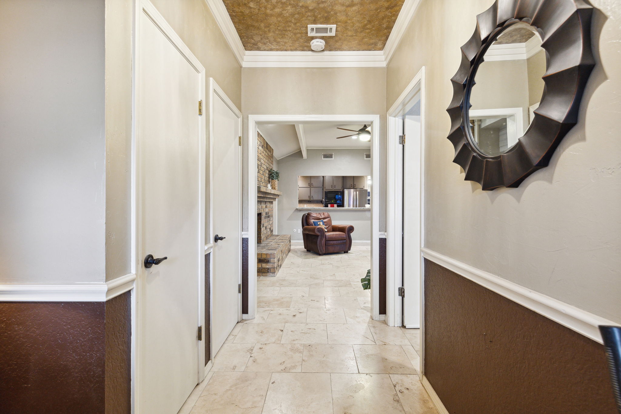 Entryway Larger Unit