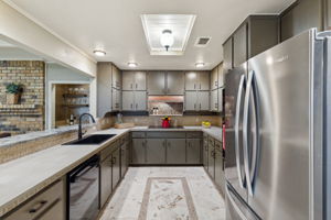 Kitchen Larger Unit