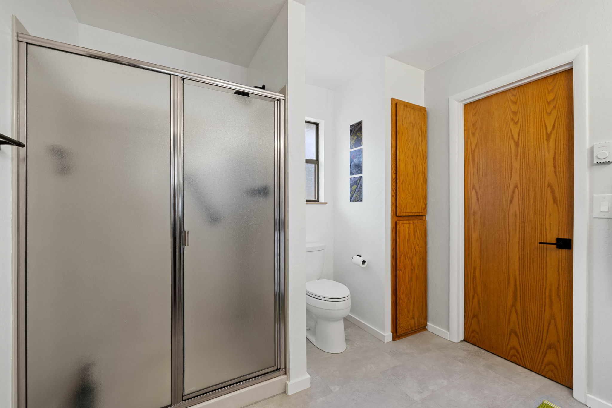 Bathroom 3 (2)