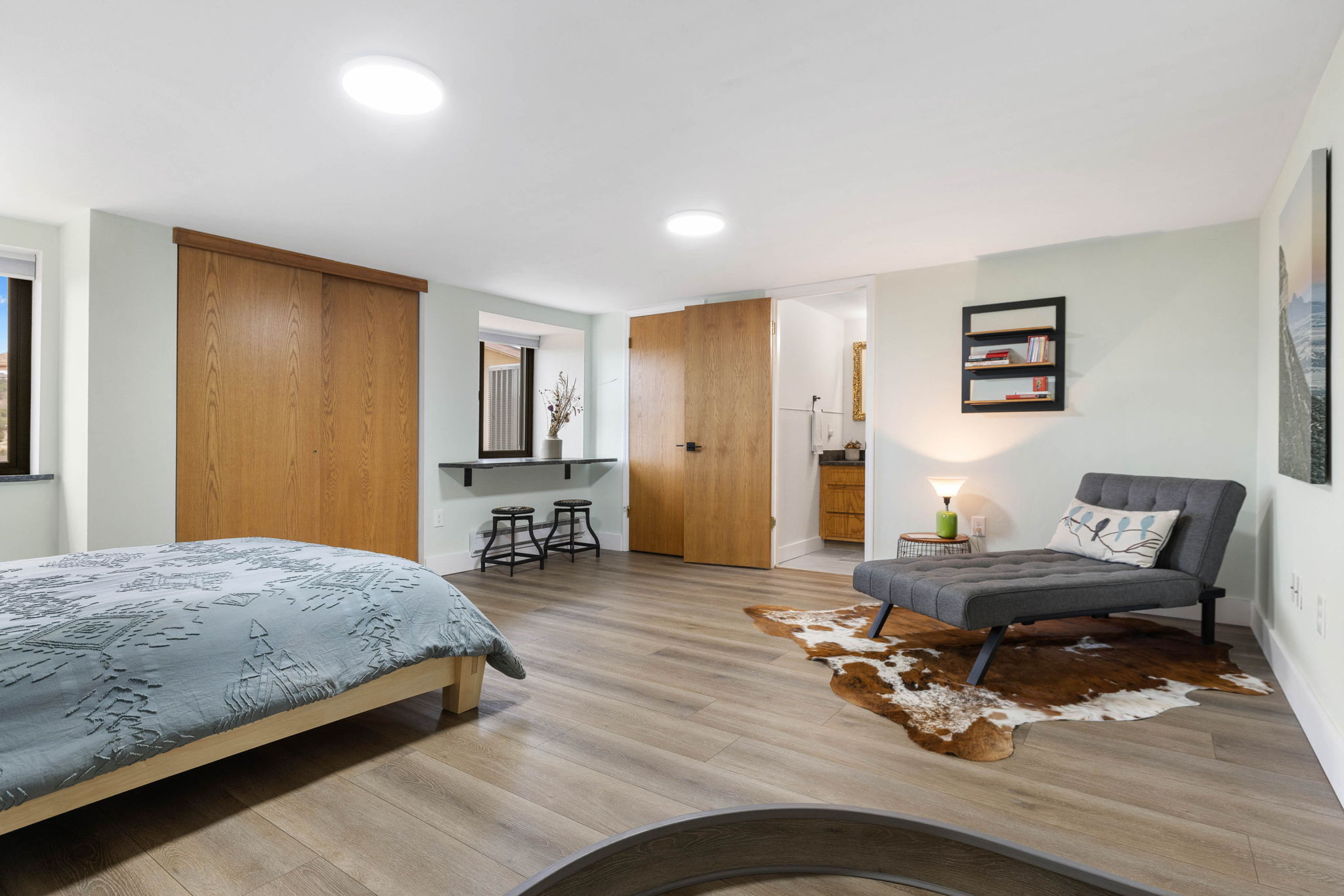 Primary Bedroom (1)