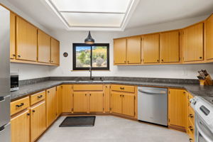 Kitchen (2)