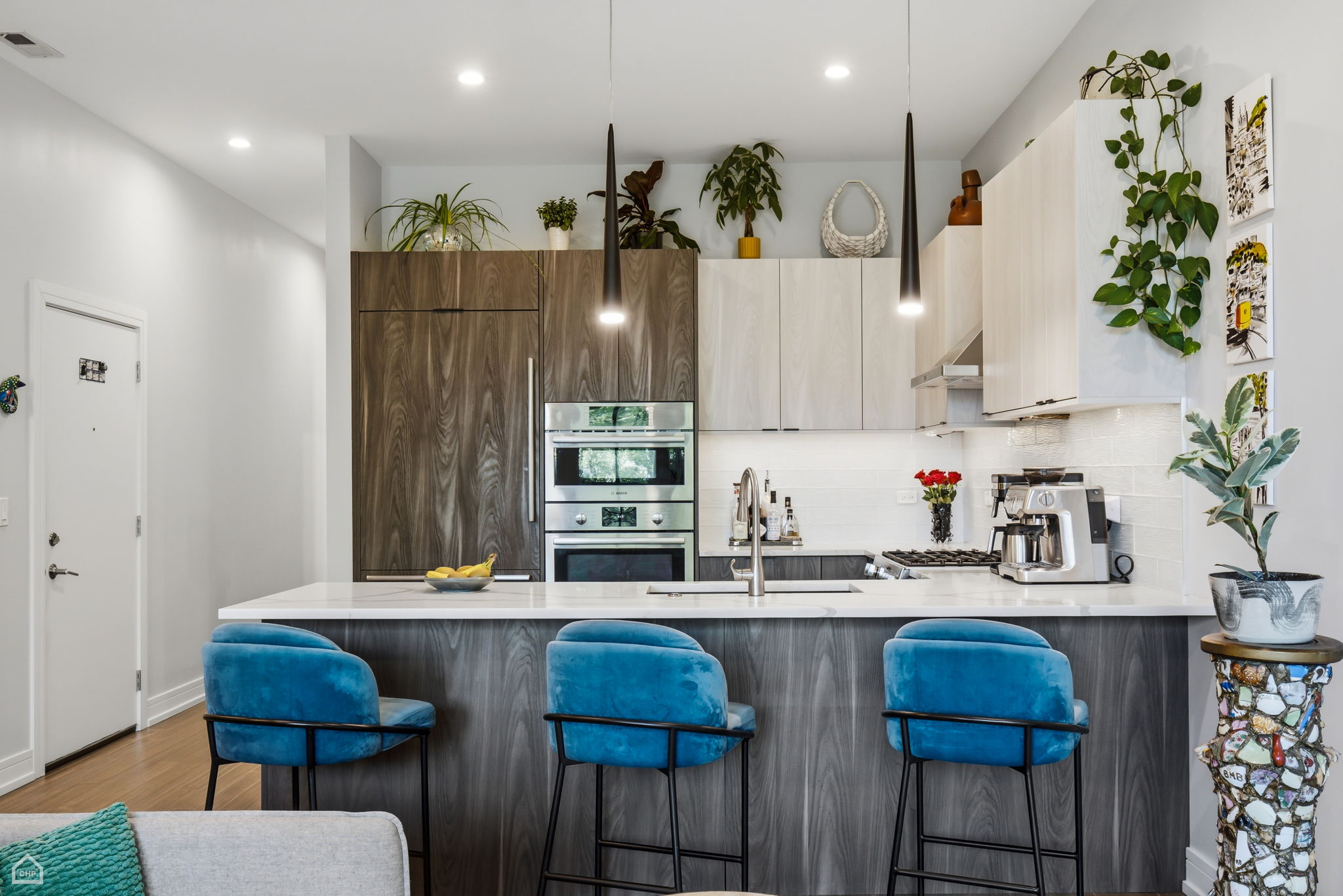 Huge breakfast bar