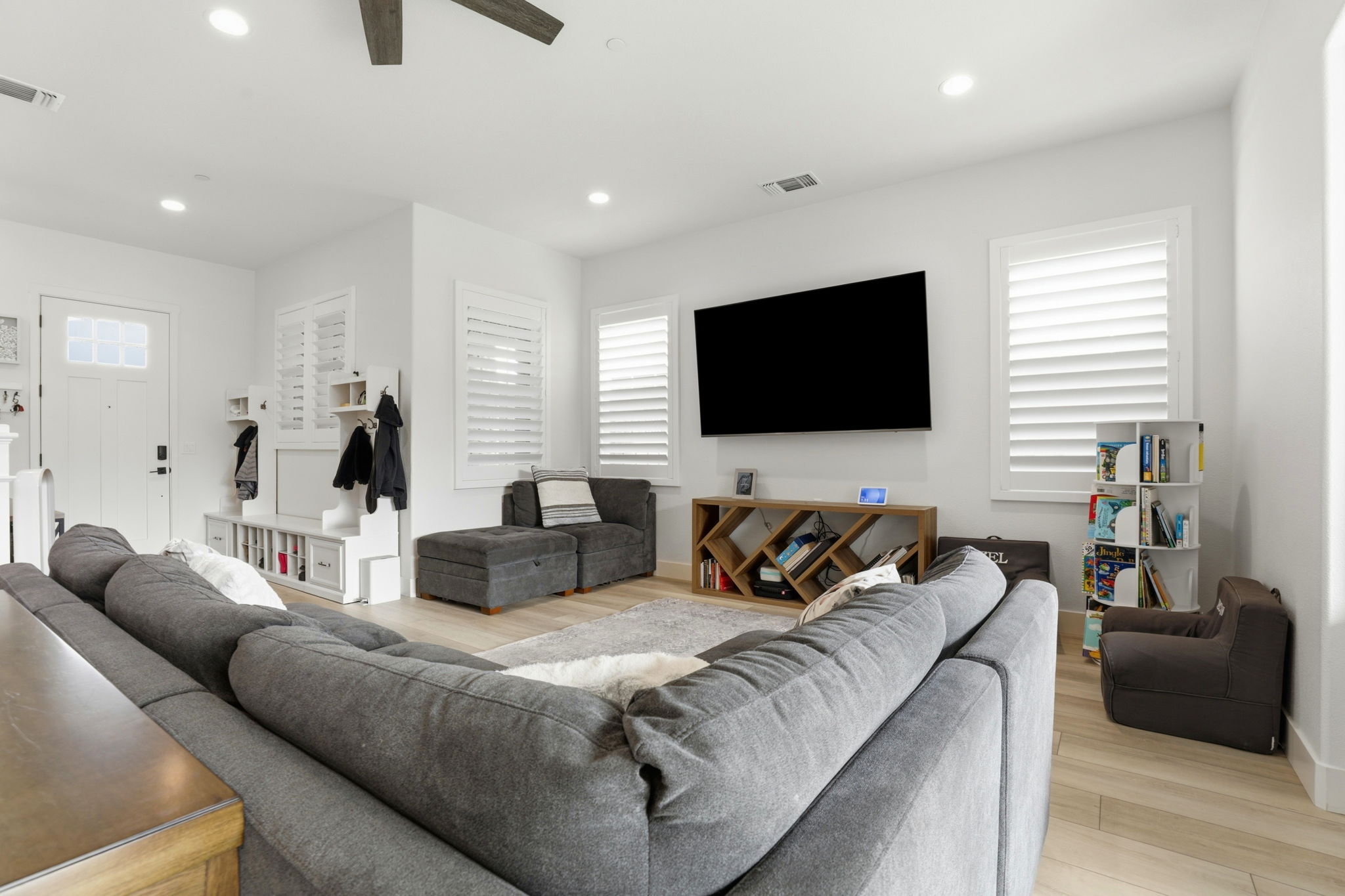 008_f8_486 Lassen Wy