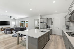 012_f8_486 Lassen Wy