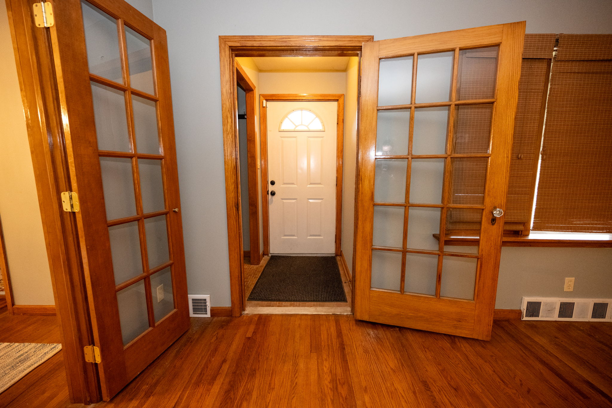  Photo 23