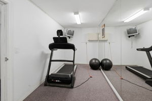  Photo 34