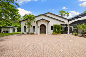  Photo 0