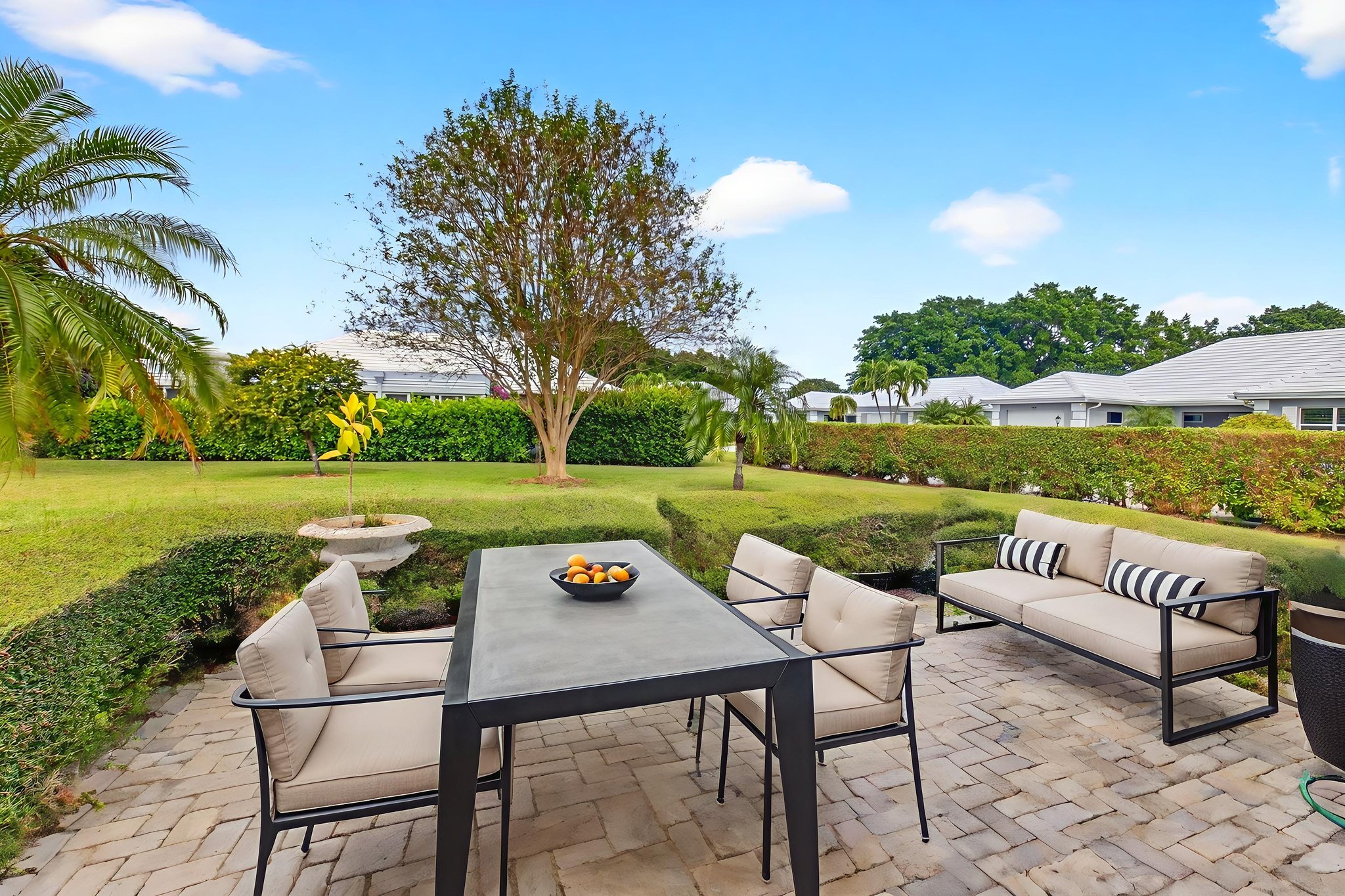 DSC_8634 virtually staged.jpeg