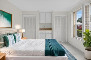 DSC_8615 virtually staged.jpeg