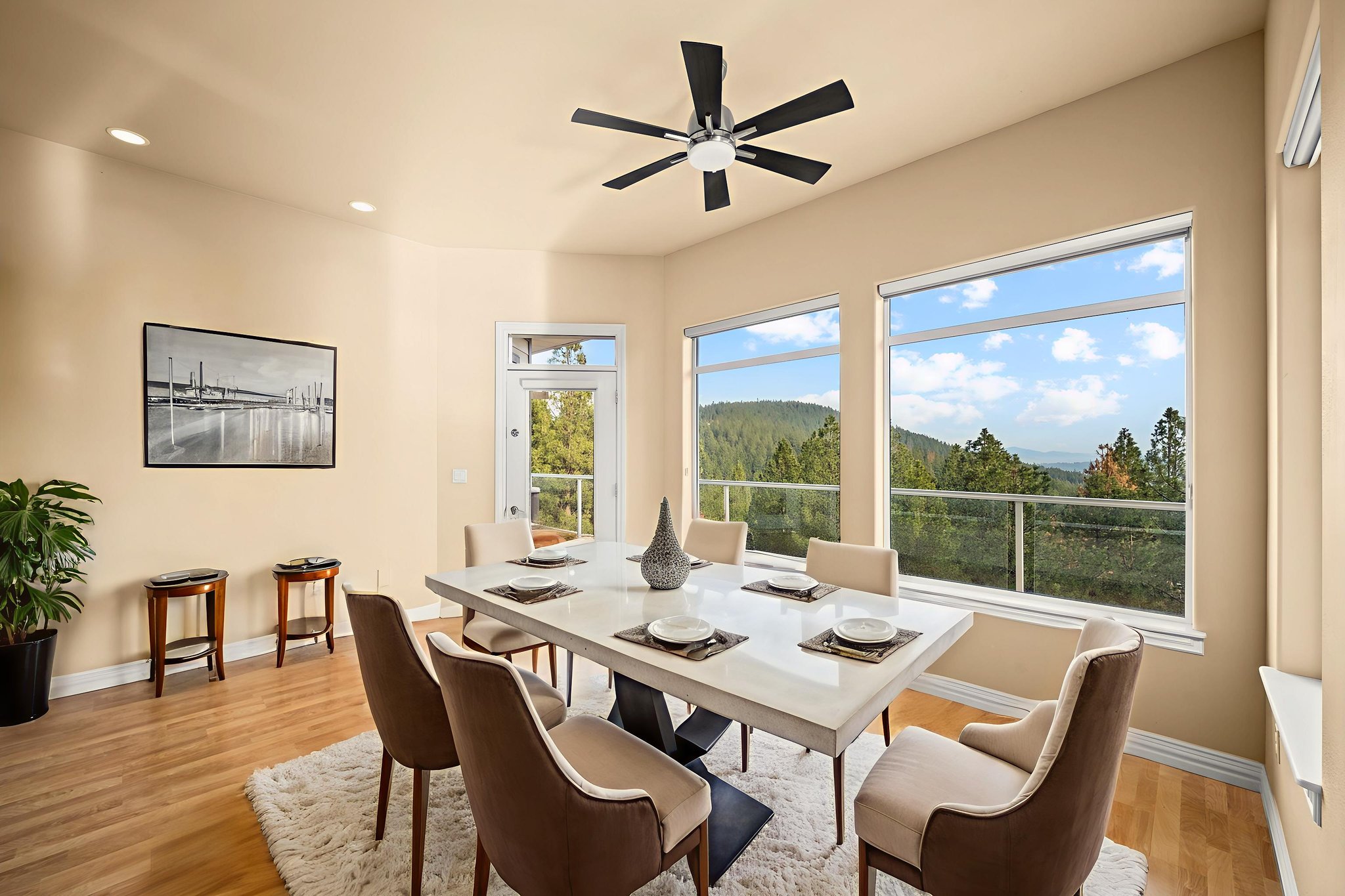 DSC_8888 virtually staged.jpeg