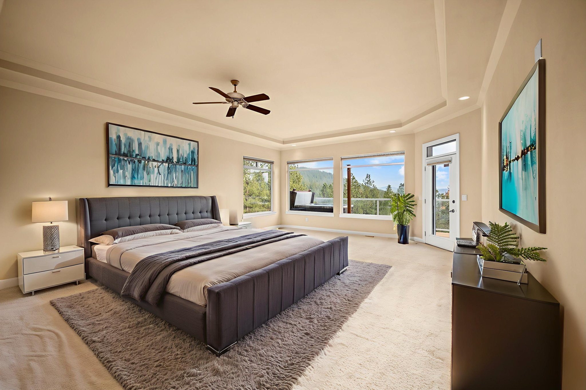 DSC_8900 virtually staged.jpeg