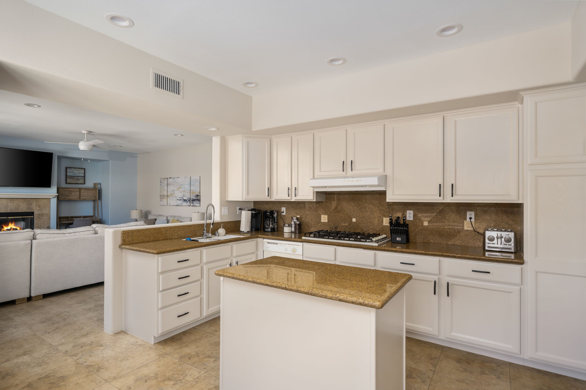  48674 Acropolis St, Indio, CA 92201, US Photo 16