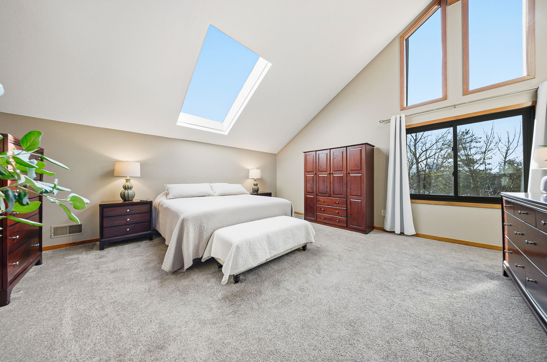 Jackie King - 487 Beachside Dr-31