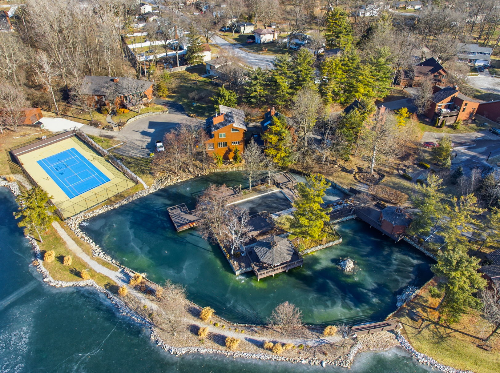 Jackie King - 487 Beachside Dr-71