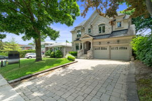 487 Glengarry Ave, Toronto ON — real estate photography by Amazing Photo Video