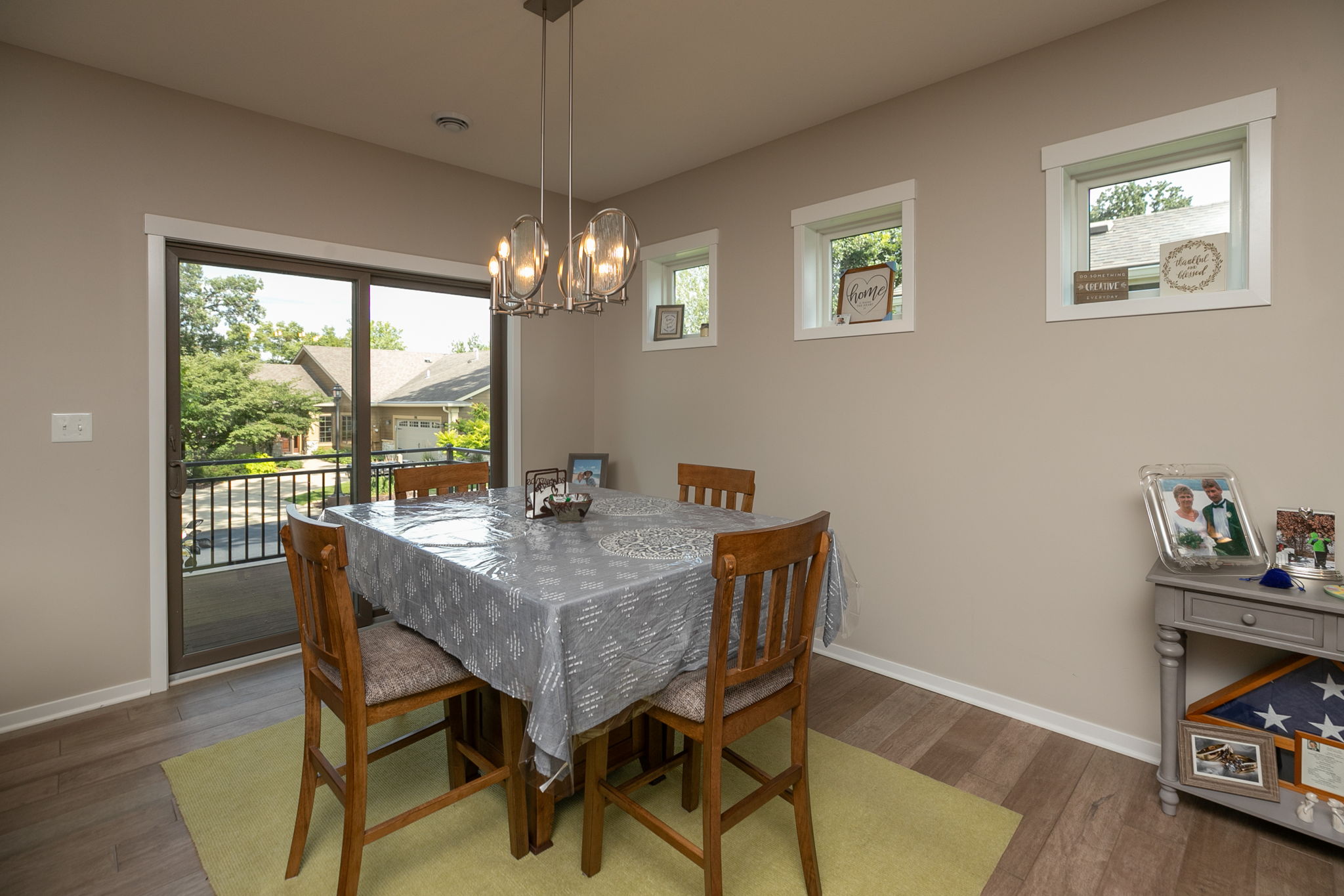 09-Dining Room