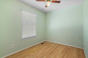  Photo 37