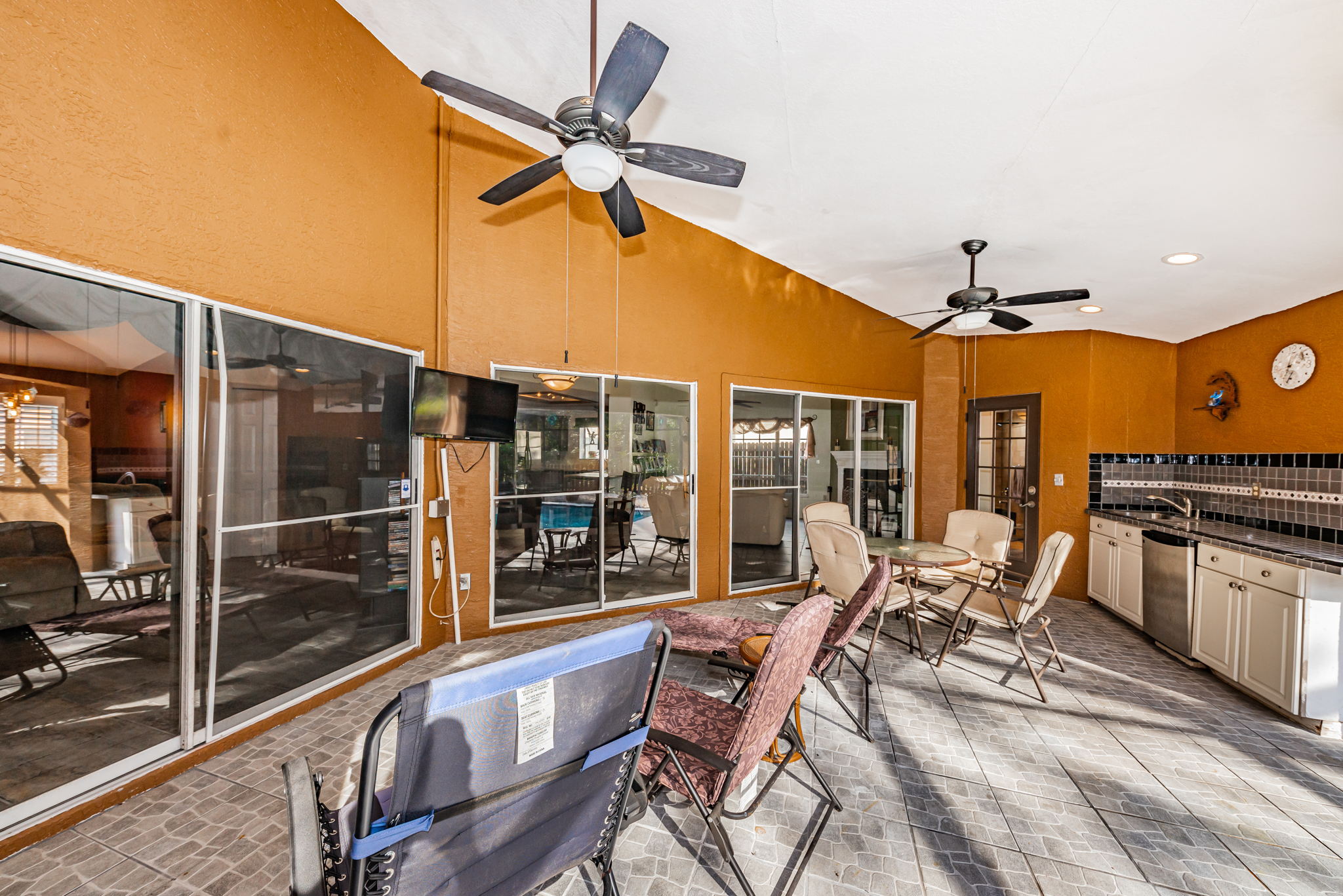 Lanai1