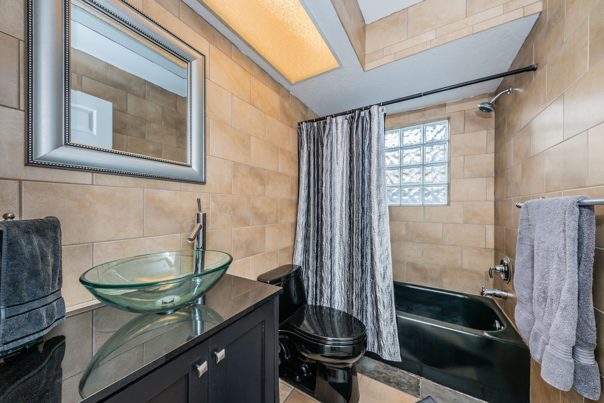 Bathroom2