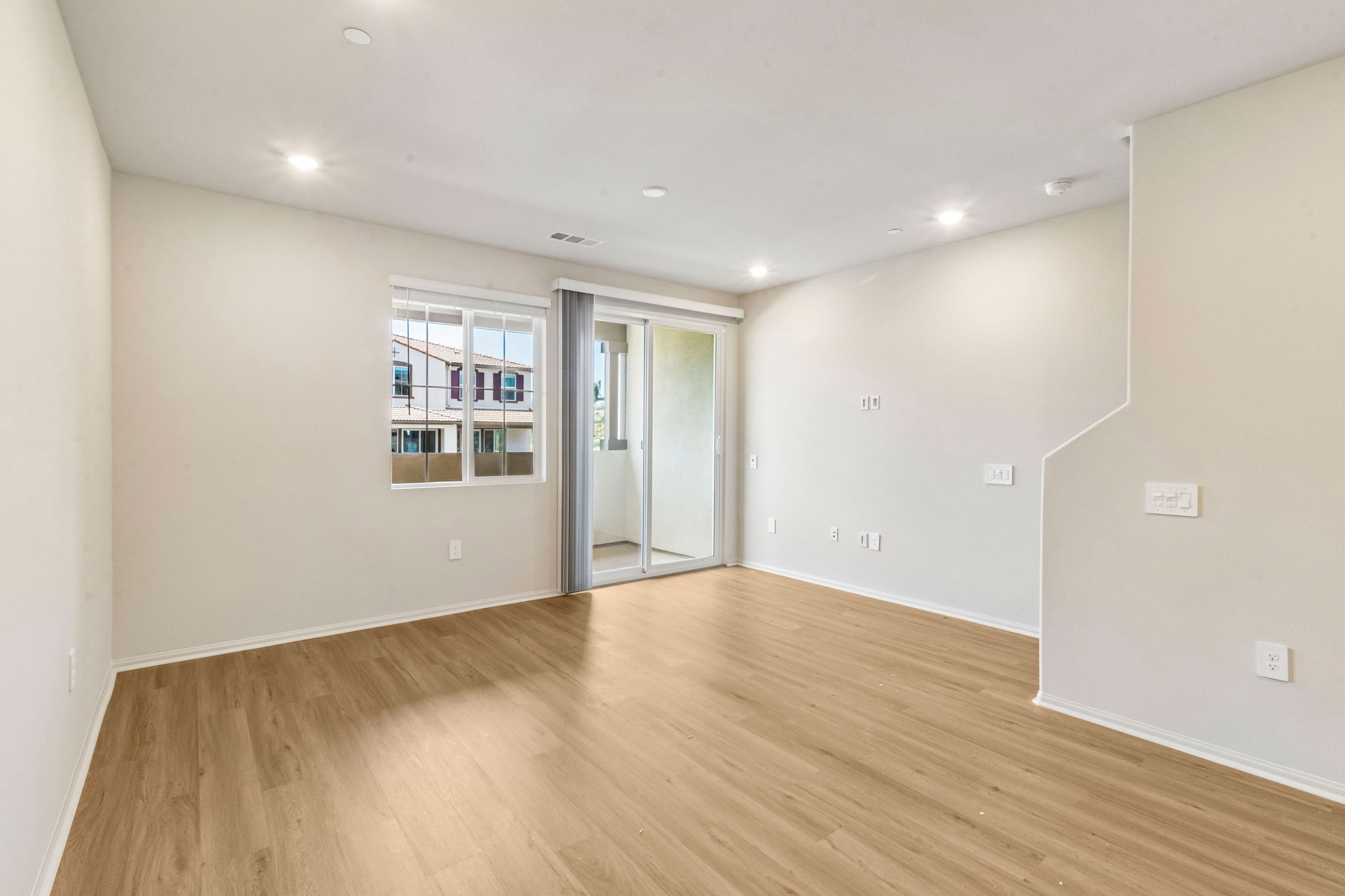 SoCal - Pacifica - 4873 Merida Way Oceanside CA 92057 - 003