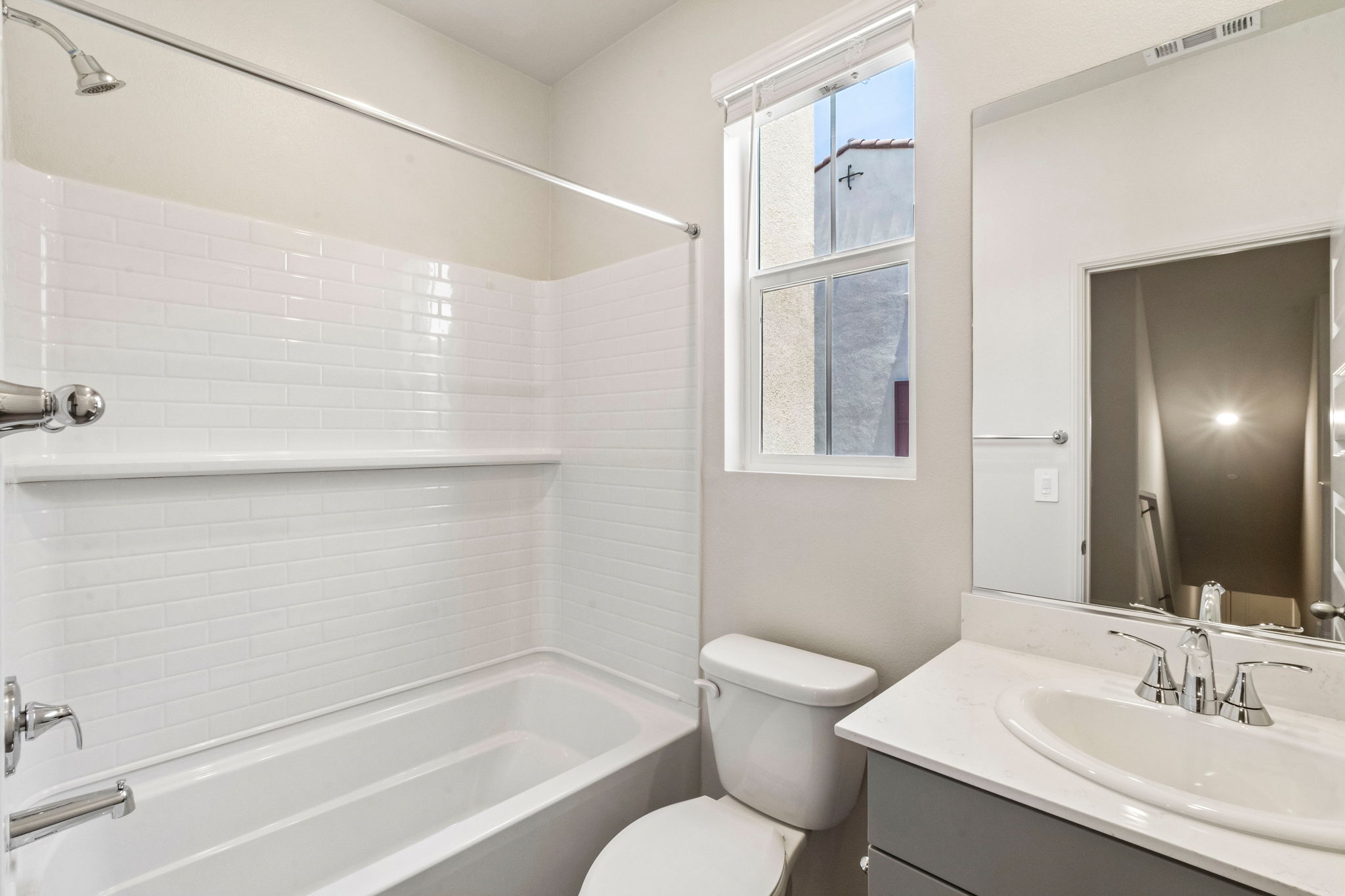 SoCal - Pacifica - 4873 Merida Way Oceanside CA 92057 - 018