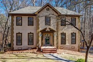 Welcome to 4875 Glenwhite Dr