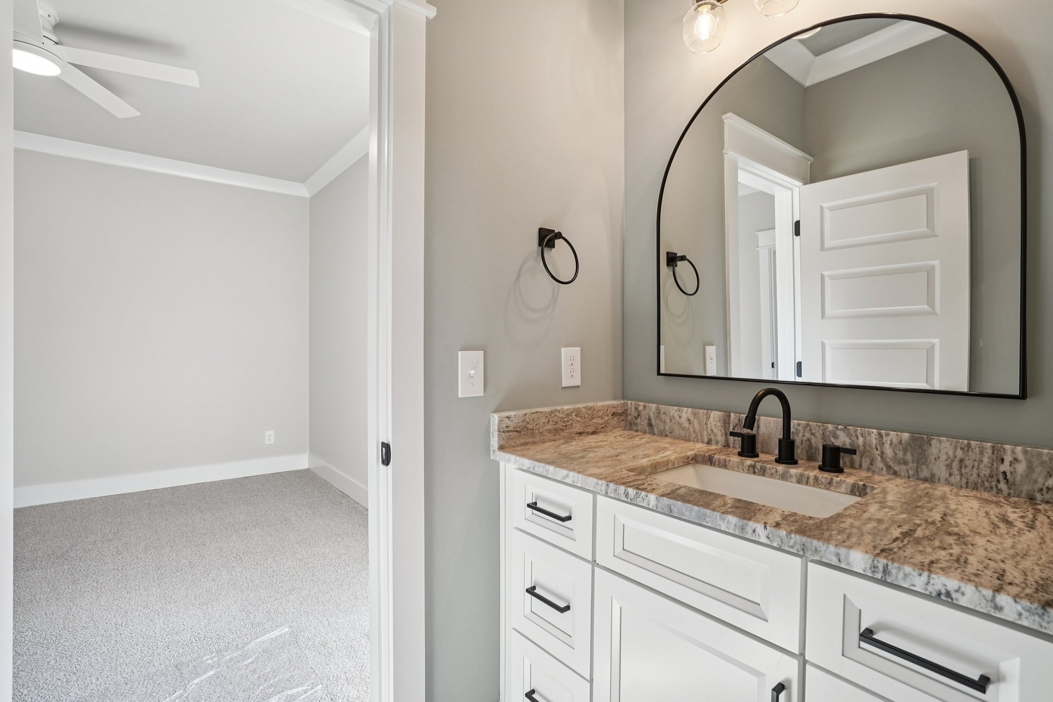 Crescent Ln-S3009-028.jpg