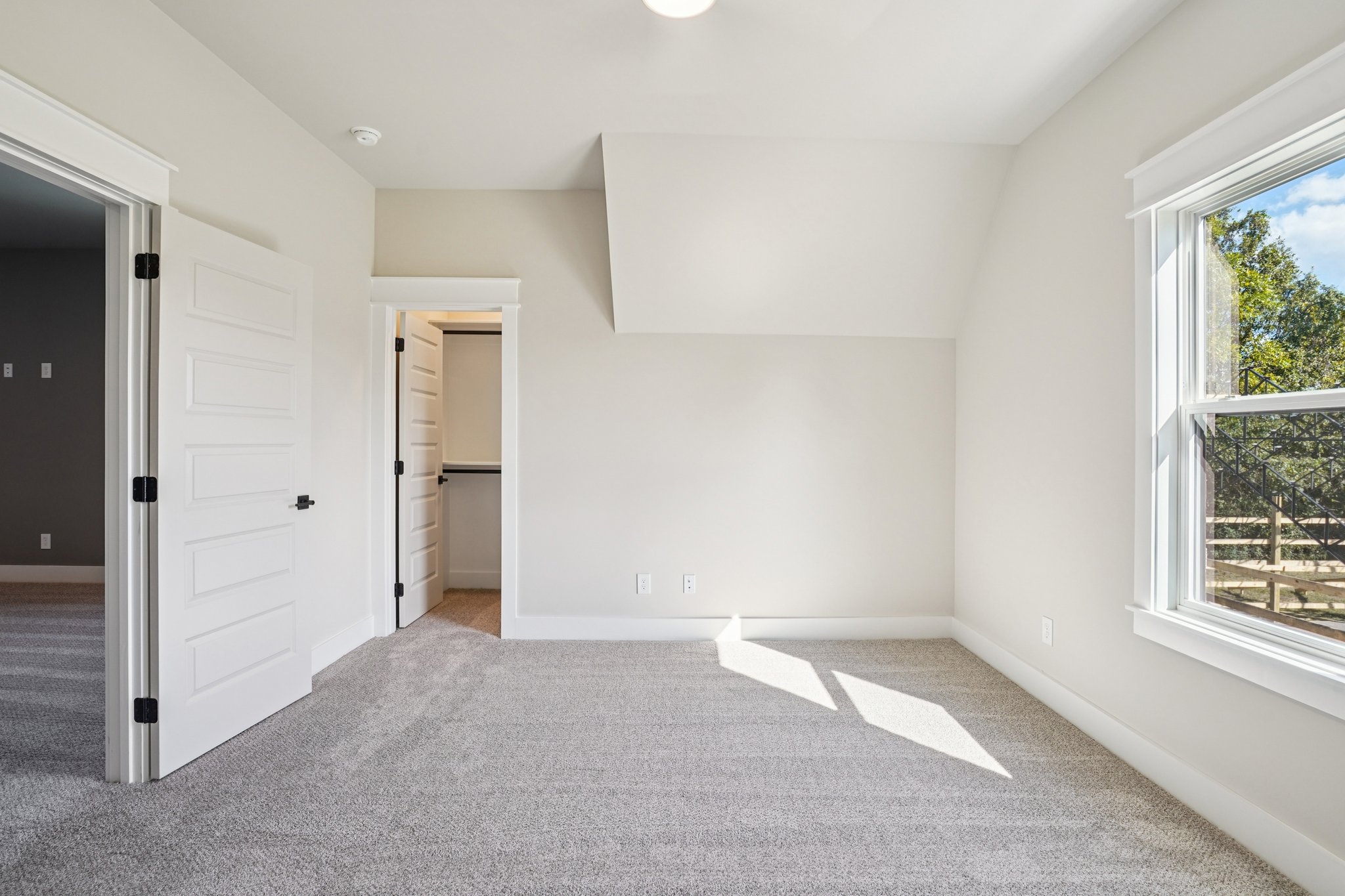 Crescent Ln-S3009-044.jpg