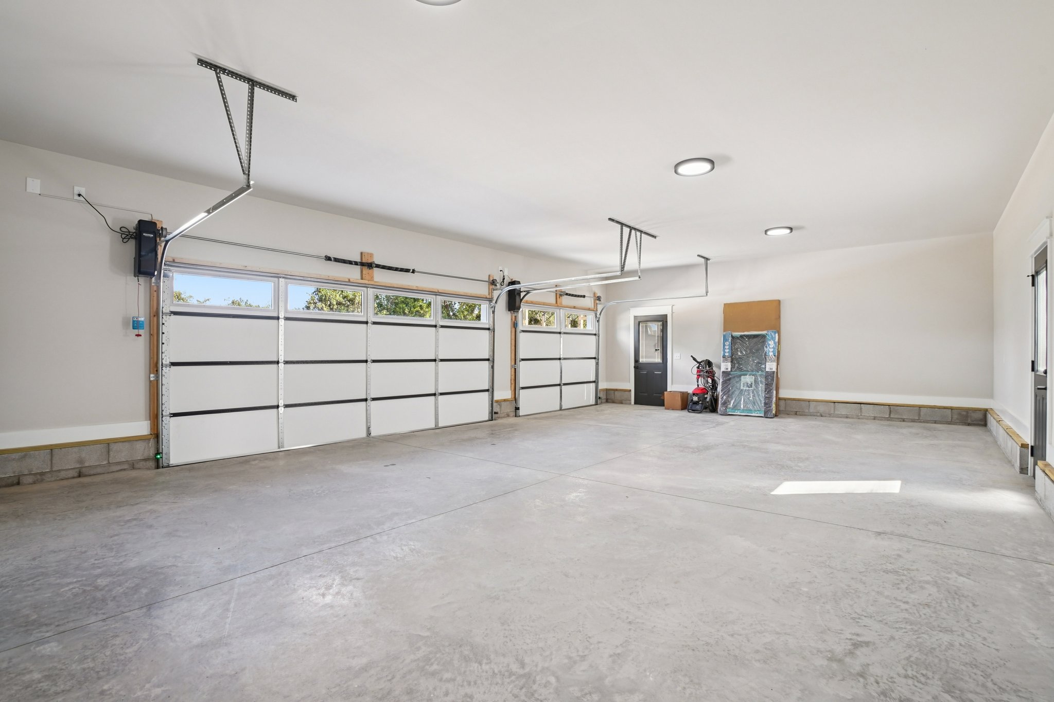 Crescent Ln-S3009-054.jpg