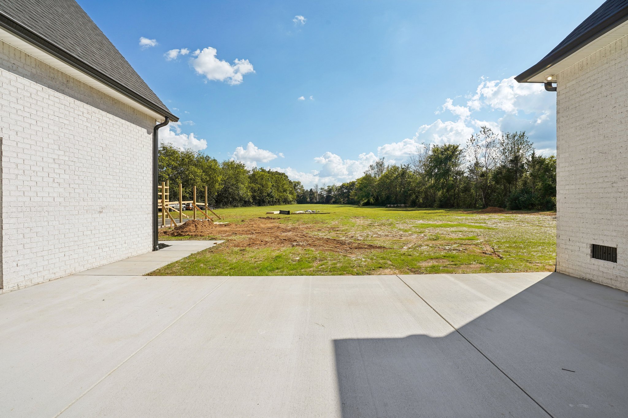 Crescent Ln-S3009-057.jpg