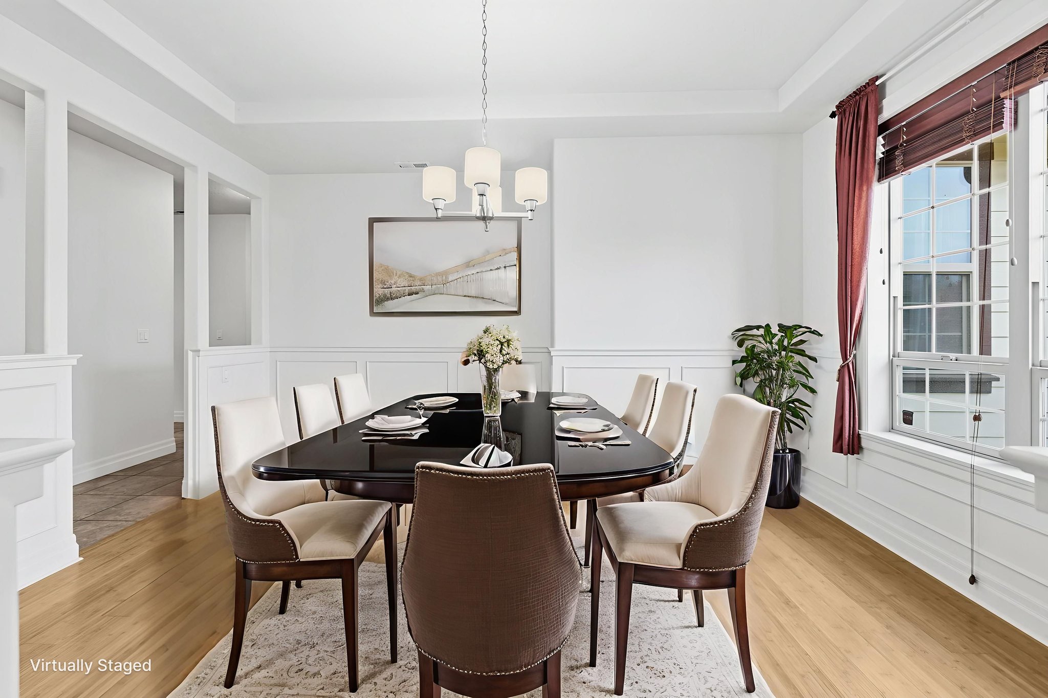 R5HM8659 virtually staged.jpeg