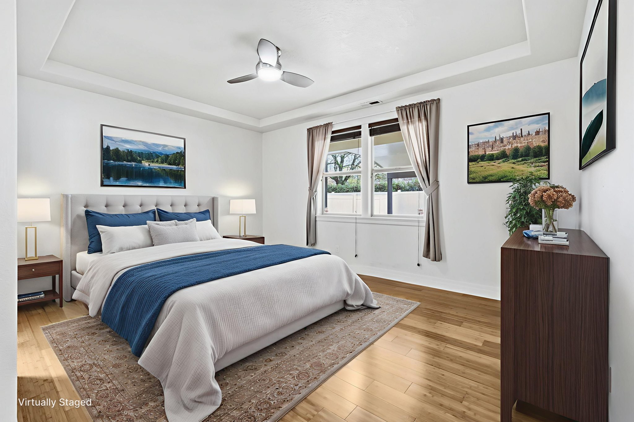 R5HM8677 virtually staged.jpeg