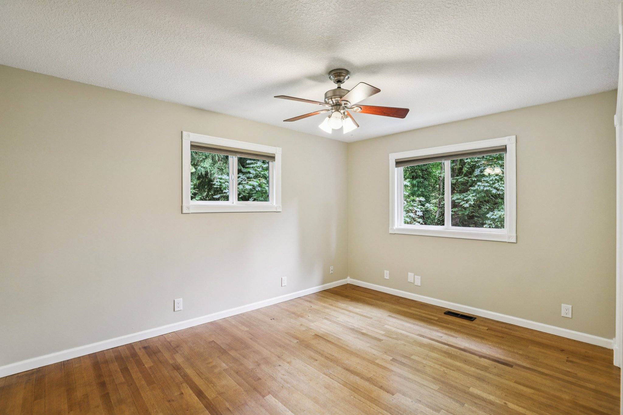 SE Aldercrest Rd-S2310-048.jpg