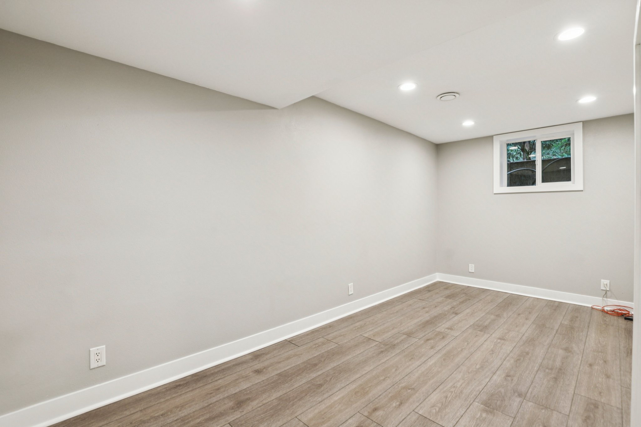 SE Aldercrest Rd-S2310-058.jpg