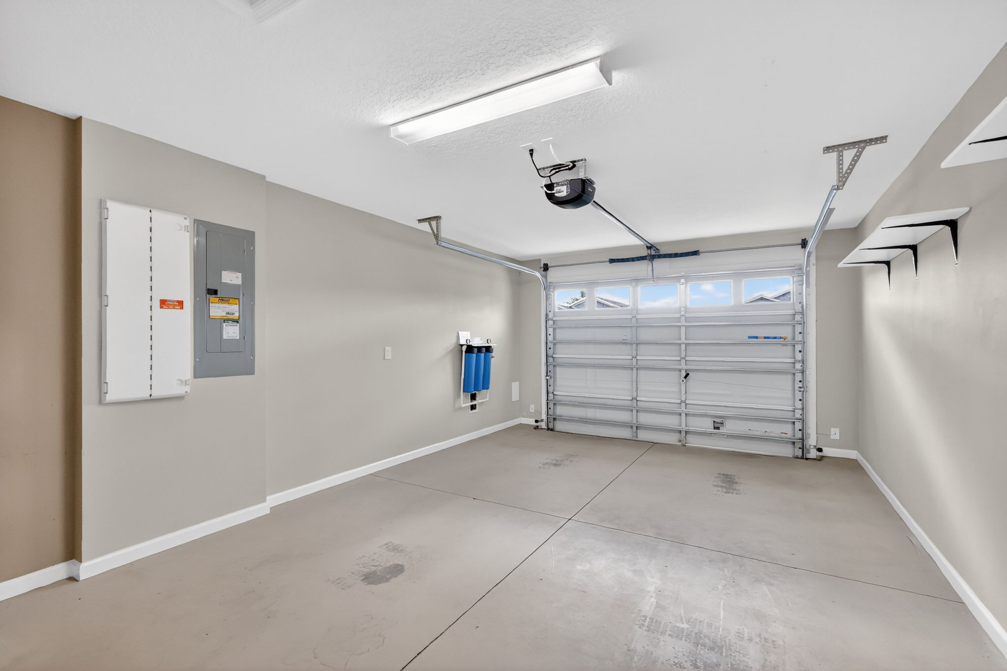 One and a Half Car Garage