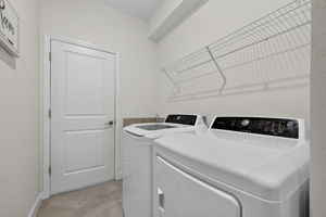  Photo 31