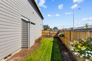 Flight Ave NE35