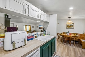SE 146th Ln-S1906-015.jpg