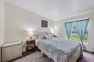 SE 146th Ln-S1906-023.jpg